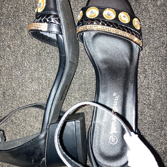 Shoes - Picture 3 of 3